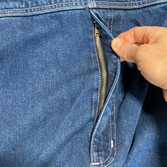 Carhartt Men's Loose Fit Washed Cotton Denim High Back Bib Overalls - Picture 7 of 10